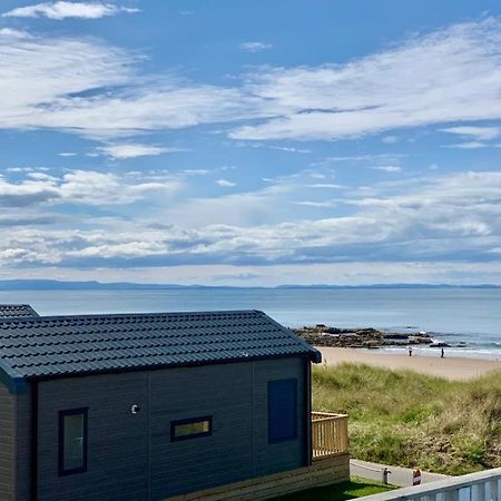 Beach Front Lodge Hopeman Bagian luar foto