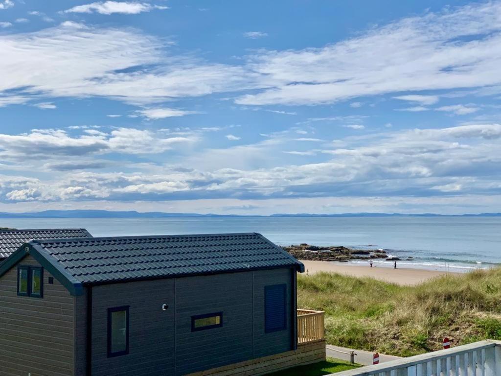 Beach Front Lodge Hopeman Bagian luar foto